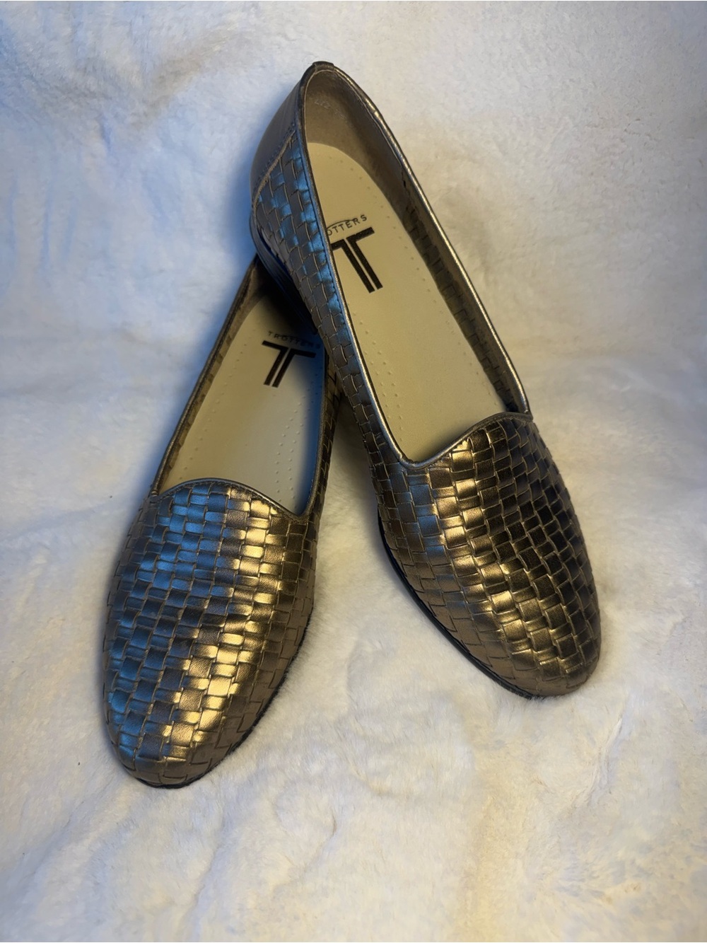 Trotters Metallic Woven Ballet Flats - Bronze Size 9